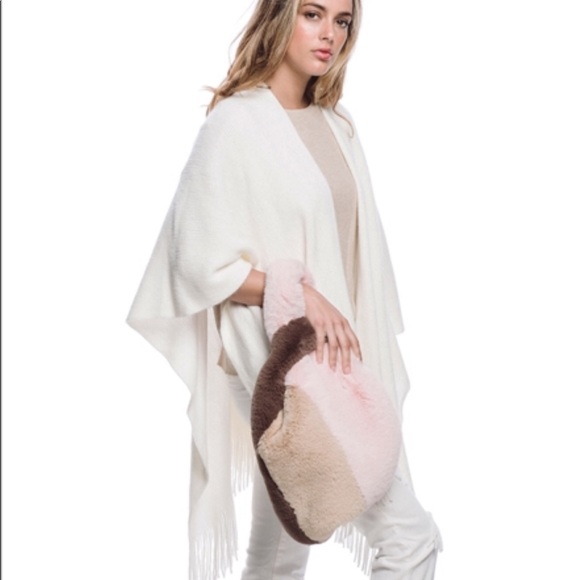 Faux Fur Bag - Picture 2 of 5